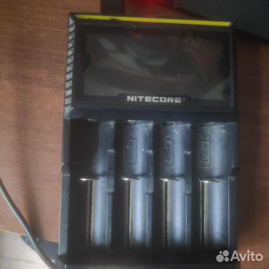 Зарядное устройство для аккумуляторов Nitecore