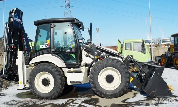 Аренда экскаватора, копка трашей, котлованов