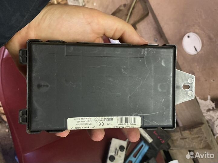 Рено Логан блок кузовной электроники