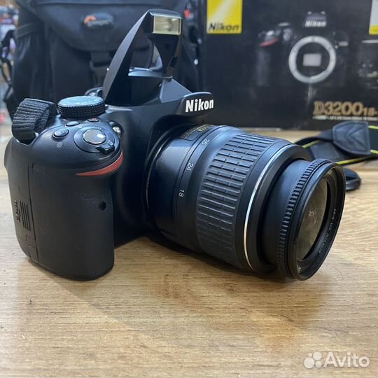 Зеркальный фотоаппарат Nikon D3200