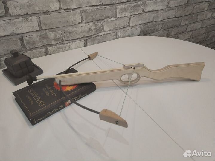 Лучший подарок ребёнку, большой ассортимент мечей