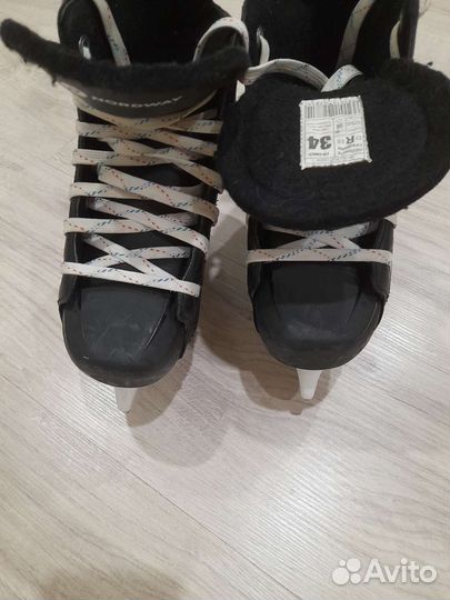 Коньки хоккейные