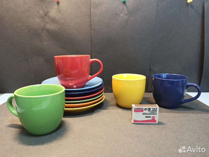 Чашки с блюдцем