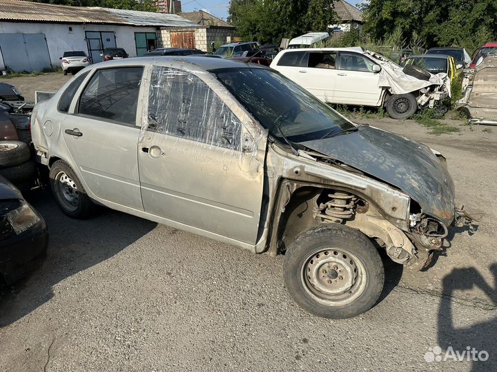 Ваз 11183 Лада Калина седан разбор по запчастям