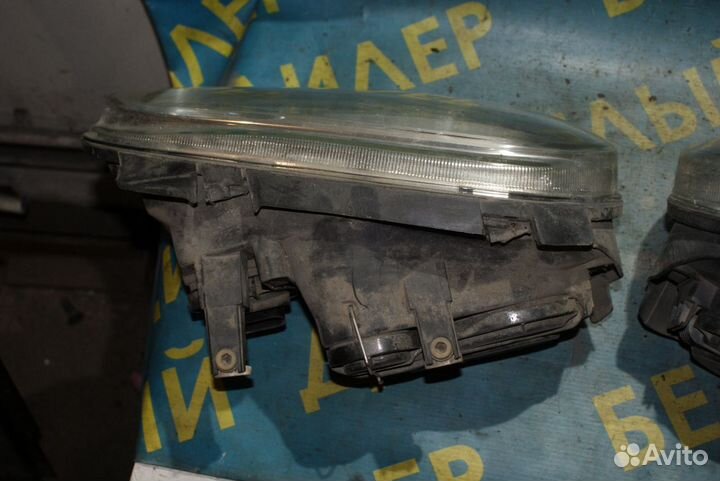 Фара передняя Volkswagen Golf 4 Variant