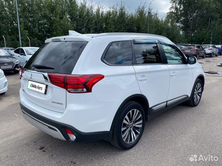 Mitsubishi Outlander 2.0 CVT, 2019, 150 000 км