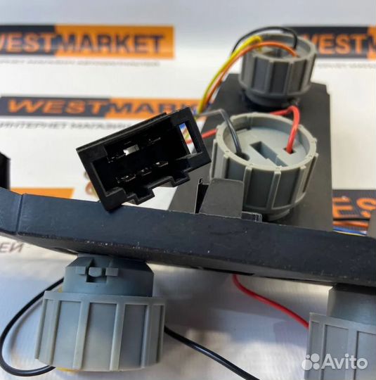 Платы задних фонарей с патронами ваз 2115 Лев/Пр