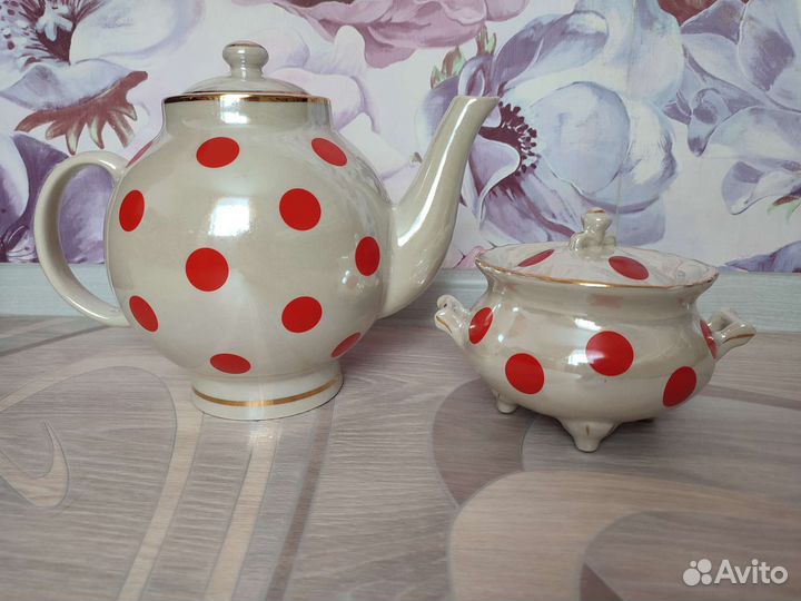 Чайник заварочный, сахарница новый СССР
