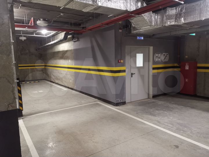 Машиноместо, 26 м²
