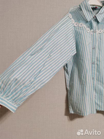 Рубашка для девочки нарядная с кружевной вставкой