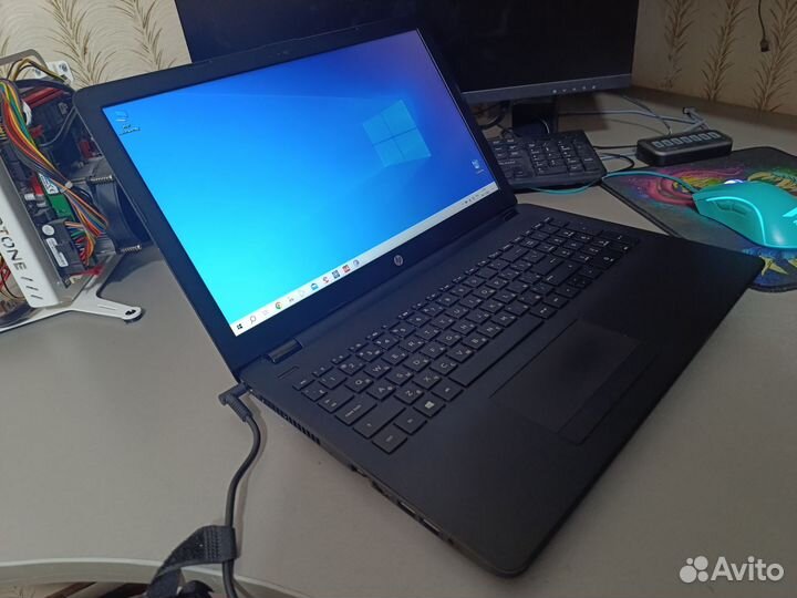HP: 15.6, A6-9220, R5 m330, 6gb ddr4, ssd500