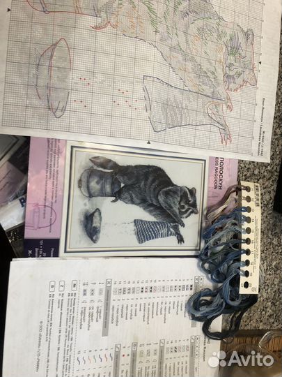 Схема для вышивки с остатками ниток енот полоскун