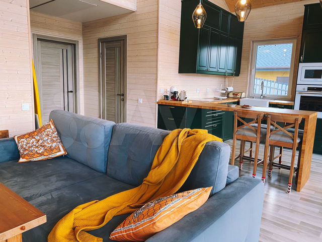 Дом 87 м² на участке 4 сот.