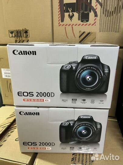 Зеркальный фотоаппарат Canon EOS 2000D Kit