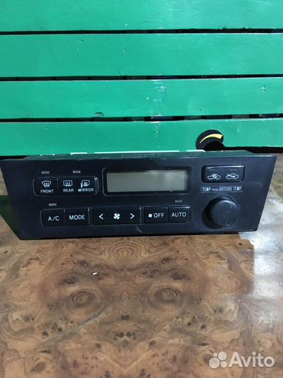 Блок управления климат контролем Toyota Windom