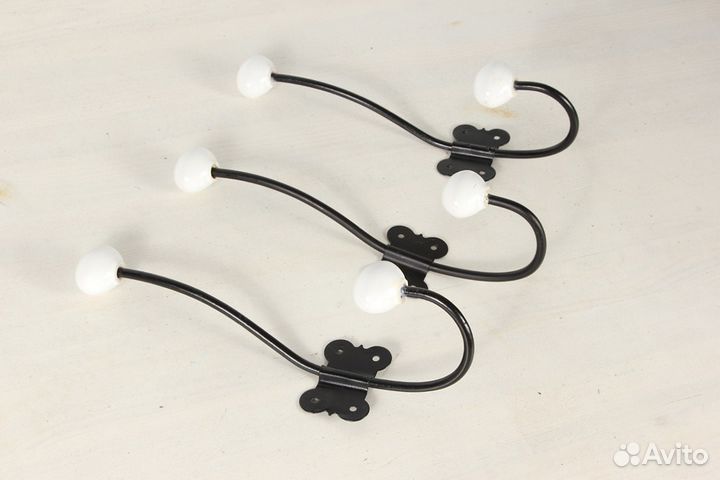 Крючок черный с керамическими наконечниками