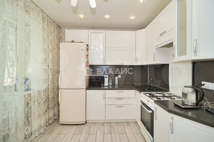 2-к. квартира, 65,5 м², 2/10 эт.