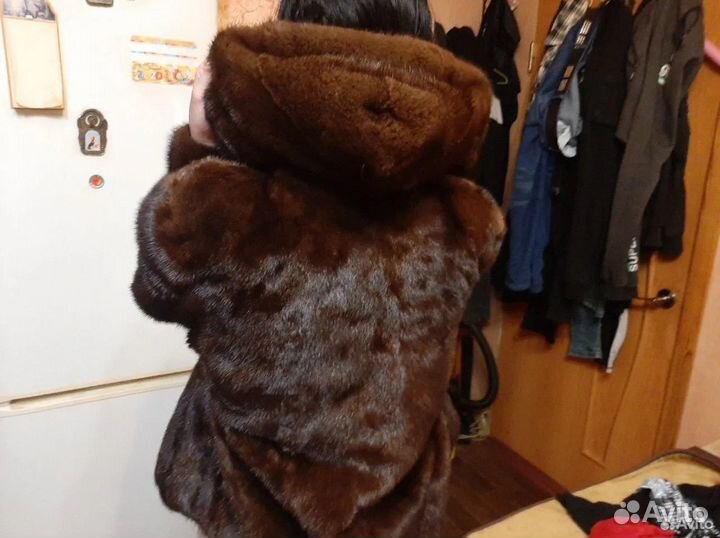 Шуба норковая 44 размер коричневая