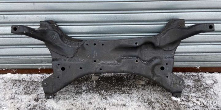 Подрамник передний Mitsubishi Lancer 9