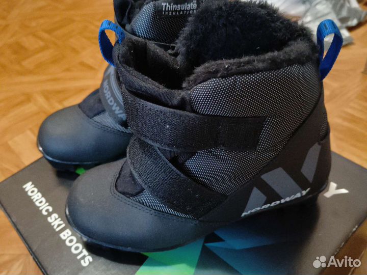 Ботинки лыжные