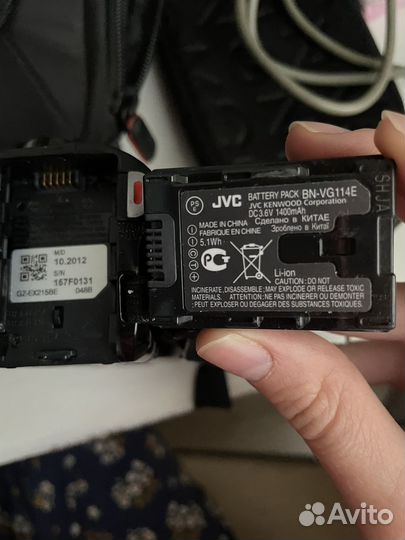 Видеокамера JVC everio GZ-ex215be