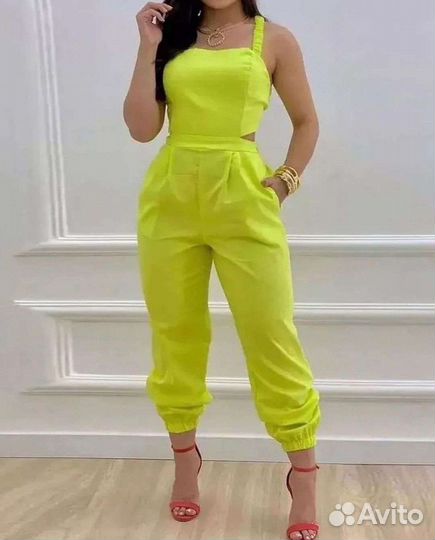 Комбинезон женский