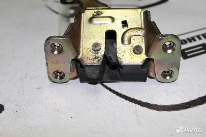 Замок двери toyota estima estima hybrid ACR30W ACR