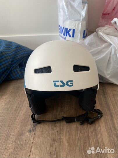 Горнолыжный шлем