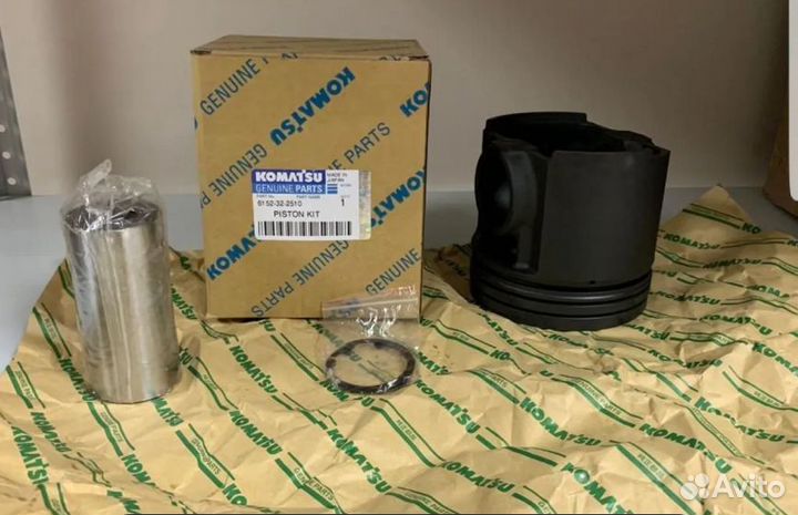 Поршень Komatsu saa6d125e-3