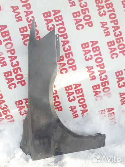 Крыло переднее правое на mitsubishi lancer 10