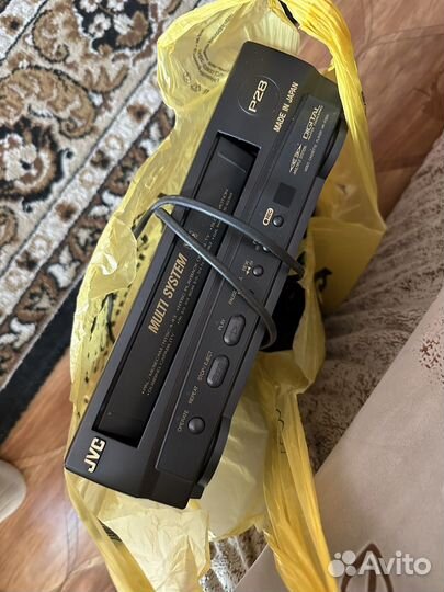 Видеомагнитофон JVC P28