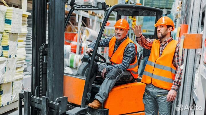Водитель штабелёра на склад
