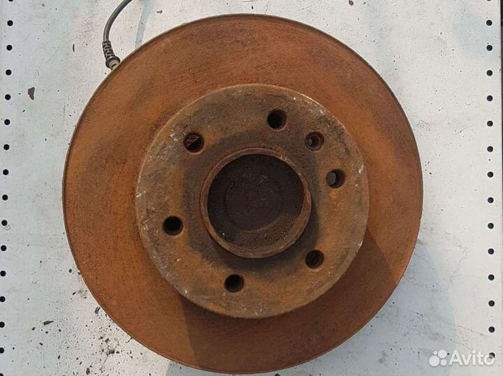 Поворотный кулак правый Sprinter W906