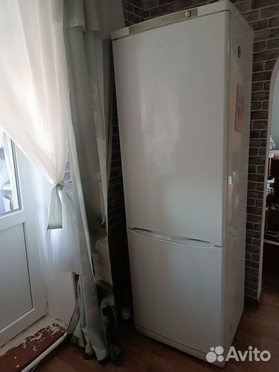 Продам холодильник бу