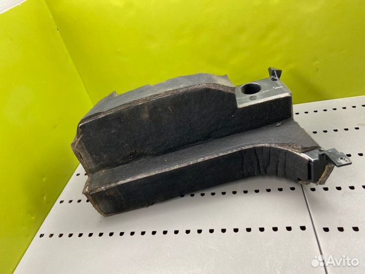 Сабвуфер Audi A6 C5 avant 2.5TDI AKE 2000