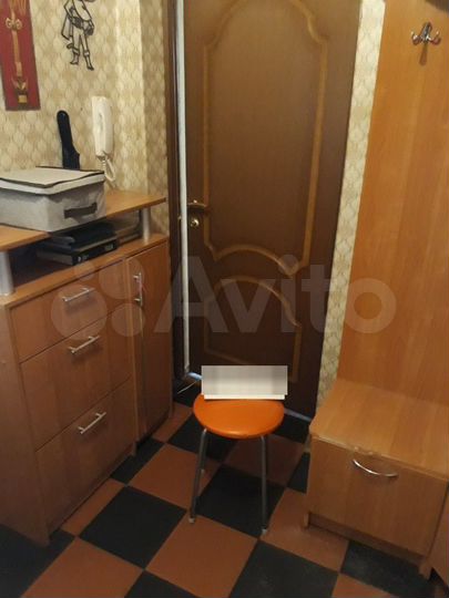 Комната 8 м² в 4-к., 1/9 эт.