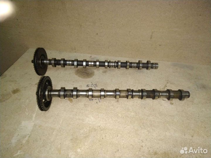 Впускной и выпускной распредвал ссанг енг 2.7