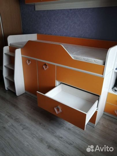 Продам детскую мебель