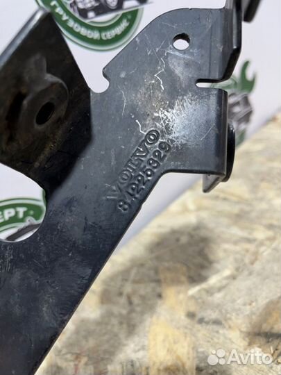 Кронштейн Volvo Fh4