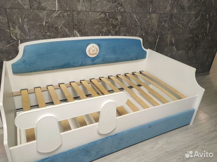 Детская кровать от 3 лет с бортиками