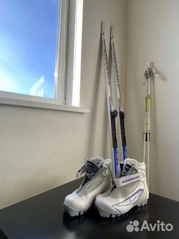 Лыжи беговые с ботинками