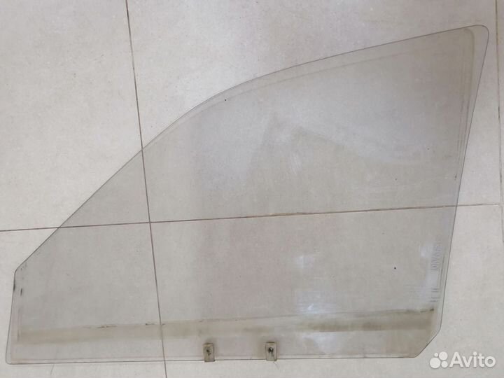 Стекло переднее правое Mitsubishi Mirage 1986-1991