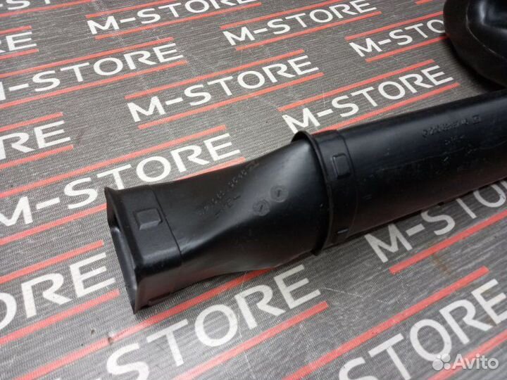 Воздуховод печки передний правый Mercedes-Benz