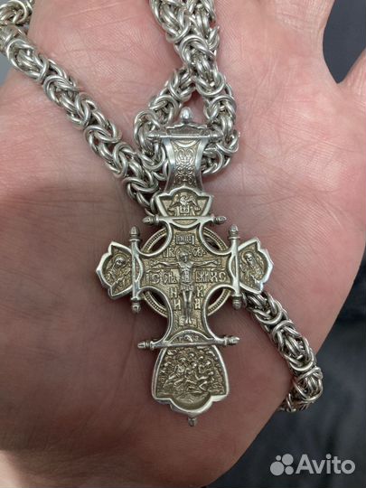Серебрянная цепь с крестом