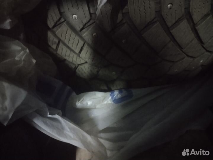 Continental Conti4x4IceContact 225/65 R17