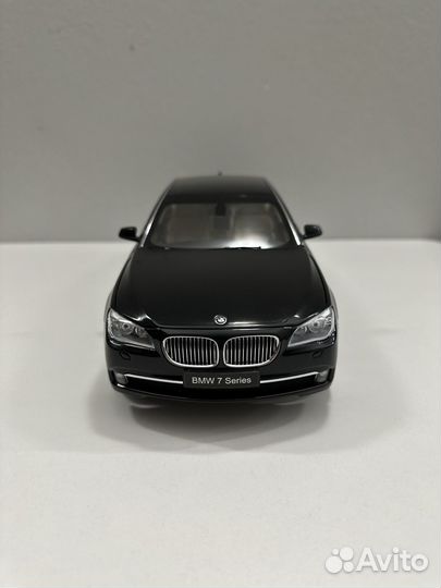 BMW (F02) 750Li 1:18 Kyosho