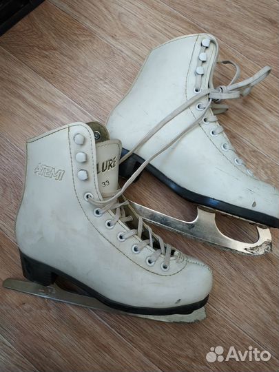 Коньки фигурные детские.33 размер