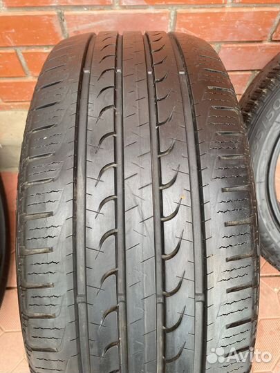 Goodyear EfficientGrip SUV 235/55 R19 99V