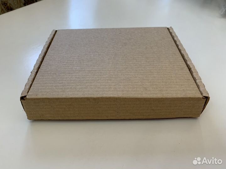 Коробка картонная 152*130*25