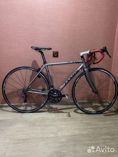 Велосипед шоссейный jamis